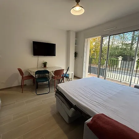 Le Pasteur Διαμέρισμα